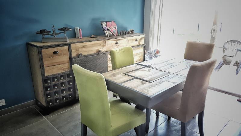 Enfilade avec rangement pour bouteilles style industriel au Médoc