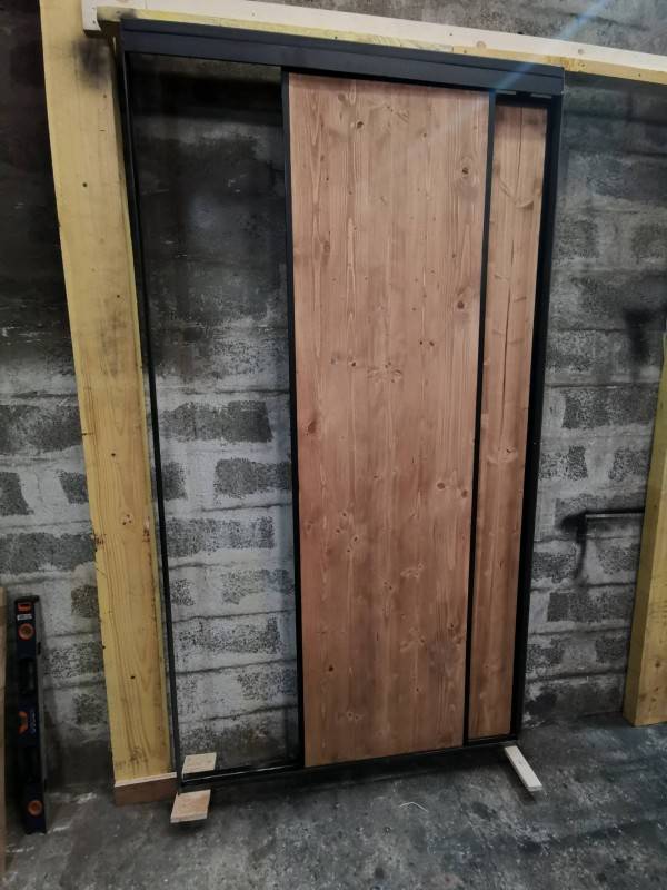 Fabrication de portes de placard